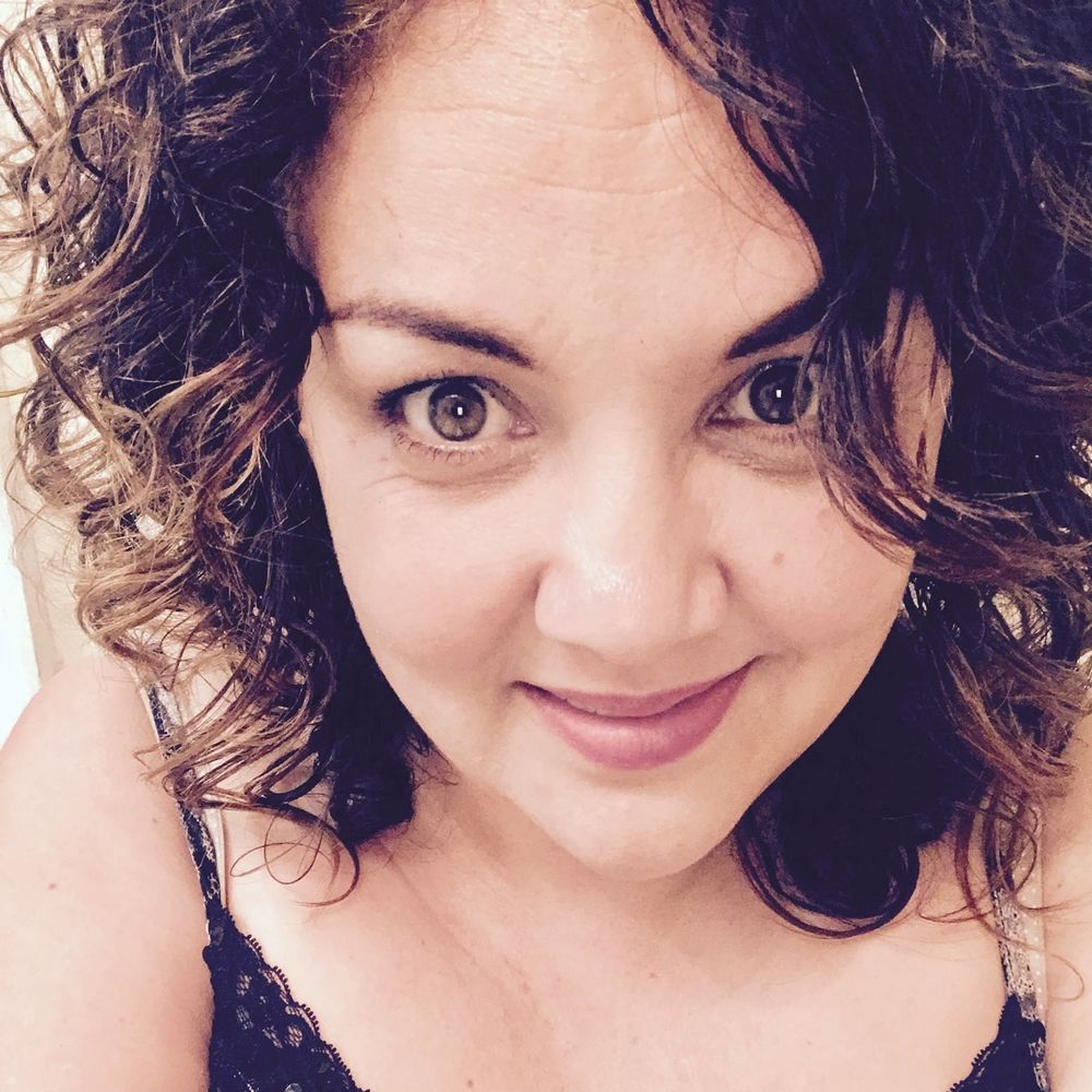 Meet your Posher, Monique